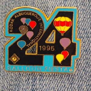 Kodak Special Edition Gold Pin